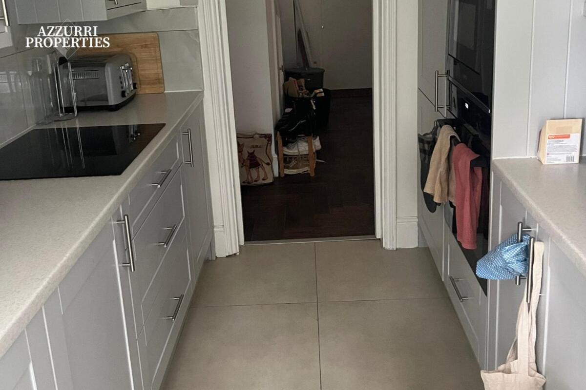 Apartment Short At Shoot-up Hill